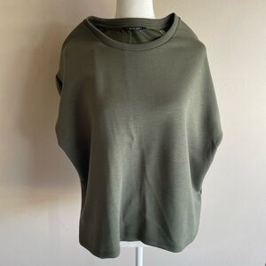Women's Tahari Short Sleeve T-Shirt - Sz. S